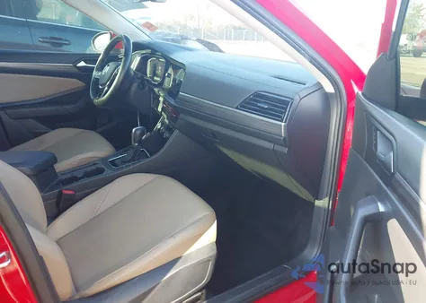 2019 Volkswagen Jetta 1.4T Sel z USA, uszkodzony, nr VIN 3VWE57BU5KM079548